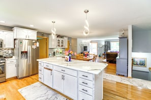 House (3 Bedrooms) | Interior