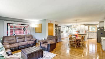 Hus (3 Bedrooms) | Innvendig