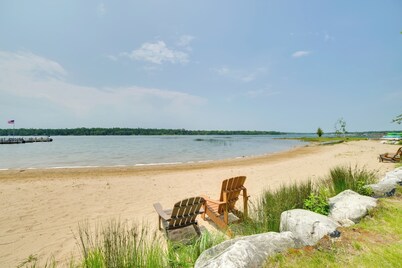 Les Cheneaux Islands Cabin 4 w/ Deck: Pet Friendly