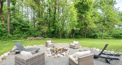 Luxe Barndominium Retreat Near Blue Spring Lake!