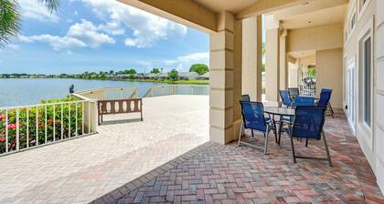 Resort Community Escape: Naples Home 5 Mi to Beach