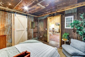 House (1 Bedroom) | Interior
