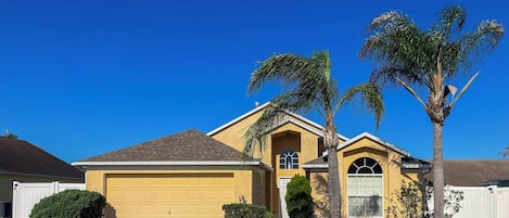 House (3 Bedrooms) | Front of property