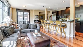 Apartment (1 Bedroom) | Interior