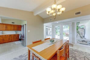 House (3 Bedrooms) | Interior - Family Home w/ Stunning Water Views in Tavares! (Tavares)