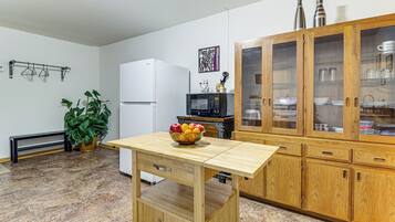 ํ์ฐ์ค (1 Bedroom) | ๋ด๋ถ