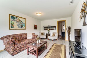 House (1 Bedroom) | Front of property