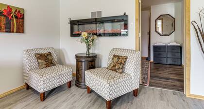 9 Acres, Pick Your Own Apples: Cabin in Arlington!