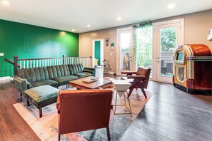 Apartment (3 Bedrooms) | Front of property - Pet-friendly Abode w/ Balcony in East Nashville! (Nashville)