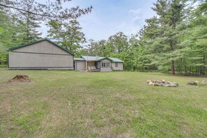 House (3 Bedrooms) | Interior - 16 Mi to Clear Lake State Park: Secluded Cabin (Atlanta)