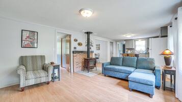 House (3 Bedrooms) | Front of property