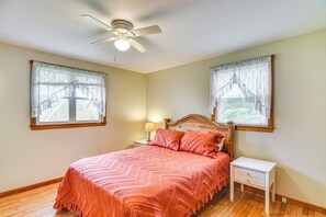 House (3 Bedrooms) | Interior - 6 Mi to Beach: Family Home in Little Compton! (Little Compton)