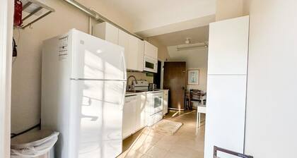 2BR, Canyon Views • WiFi • Parking • Near CSU & Hospitals, BART & Trails.