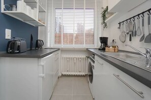 Kühlschrank, Ofen, Herdplatte