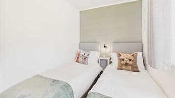 2 bedrooms