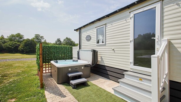 House | 2 bedrooms - Host Stay Stork Lodge (Coalville)