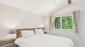 House | 2 bedrooms - Host Stay Stork Lodge (Coalville)