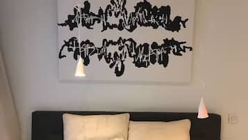 2 bedrooms, Internet