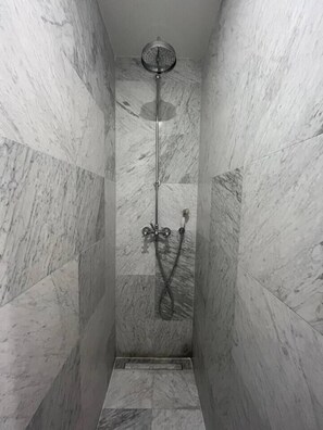 Apartemen | 2 kamar tidur dan internet