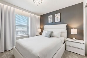5 bedrooms, desk, iron/ironing board, travel cot
