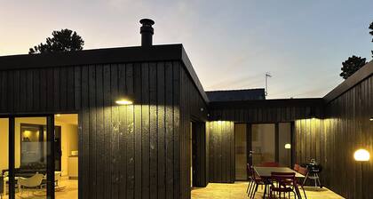 Ty-Du 4★ - Architect-Villa, Burnt Wood - Ile Tudy - Plage du Sillon - Parking