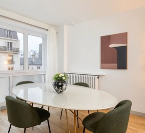 Front of property - 1600 Lecourbe (Paris)