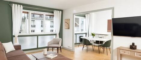 Premium-Apartment, Blick auf den Innenhof | Ausblick vom Zimmer