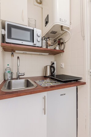 Private kitchen - Écouffes | Cosy studio in the heart of the Marais (Paris)