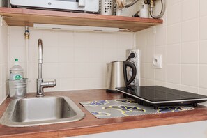Private kitchen - Écouffes | Cosy studio in the heart of the Marais (Paris)