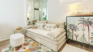 Living area - Écouffes | Cosy studio in the heart of the Marais (Paris)