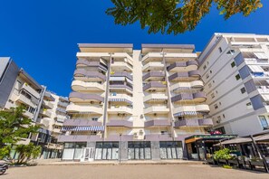 Apartment | 2 bedrooms - Skyline Apartment Free Parking (Vlorë)