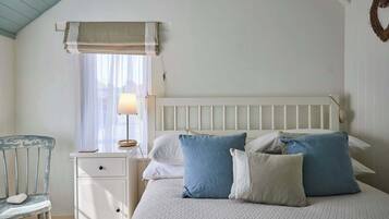3 chambres, fer et planche à repasser, draps fournis