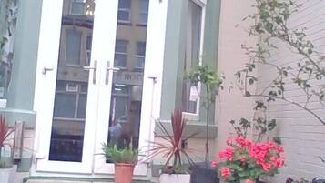 Fachada de la propiedad