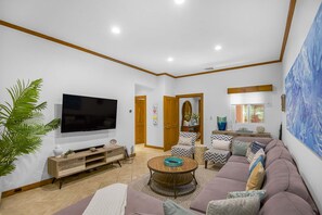 Fernseher, Stereoanlage