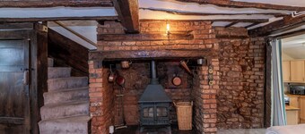 Magnolia Cottage, Character Cottage on the edge of the Blackdown Hills
