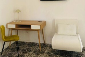 Superior-Doppelzimmer | Schreibtisch