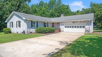 Maison, 4 chambres | Extérieur