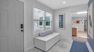 House, 4 Bedrooms | Interior