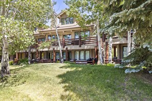 Condo, 3 habitaciones | Exterior