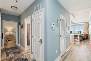 Kondominium, 3 kamar tidur | Interior