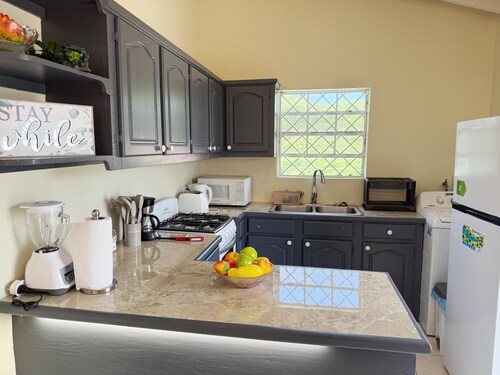 Peaceful 2BR/1BA modern home, perfect for a laid-back Caribbean getaway