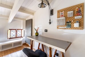 Interior - Suede Loft Retreat, Charm, Relax Private Parking (Rome)