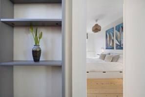 3 camere, una scrivania, Wi-Fi, lenzuola
