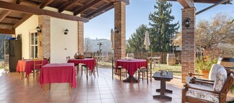Apartment 'Bufalo' with Mountain View, Shared Pool and Wi-Fi