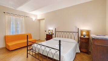 1 bedroom, WiFi, bed sheets, wheelchair access