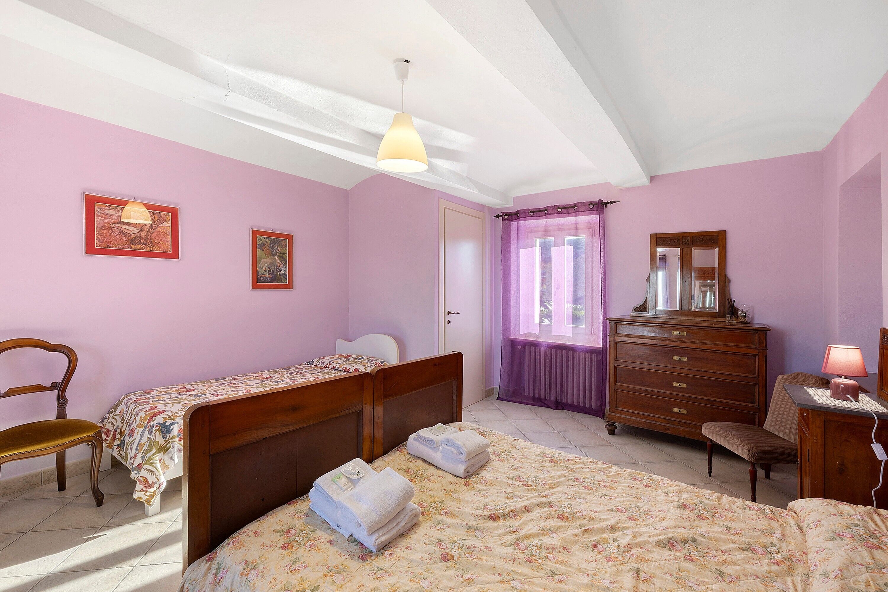 1 bedroom, WiFi, bed sheets