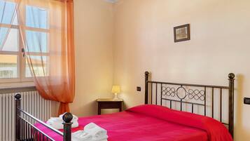 1 camera, Wi-Fi, lenzuola