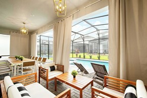 Pool - Family Fun Villa: Themes, Pool & Games,Resort (Clermont)