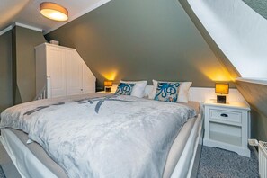 2 bedrooms, desk, iron/ironing board, WiFi - Apartment 'Gemütliche Wohnung' with Shared Garden and Wi-Fi (Keitum)