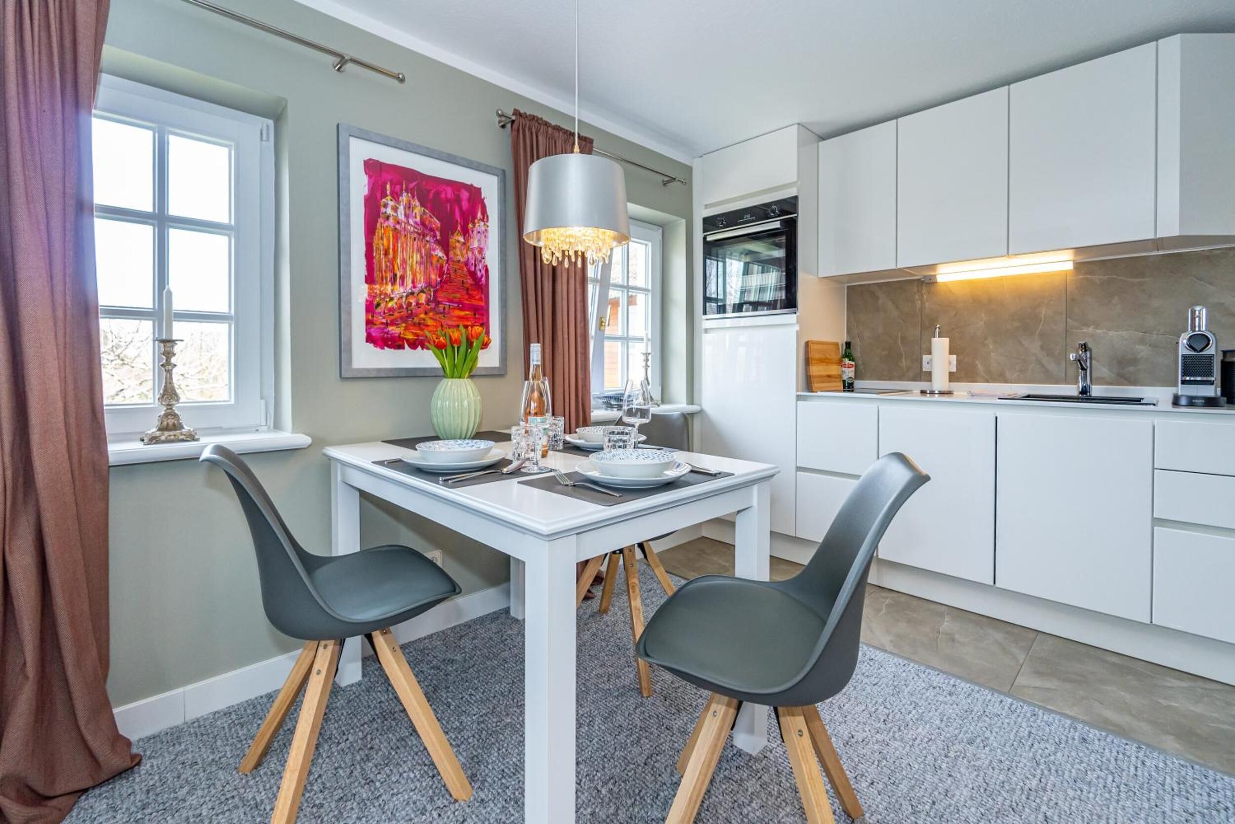 冰箱、微波炉、烤箱、炉灶